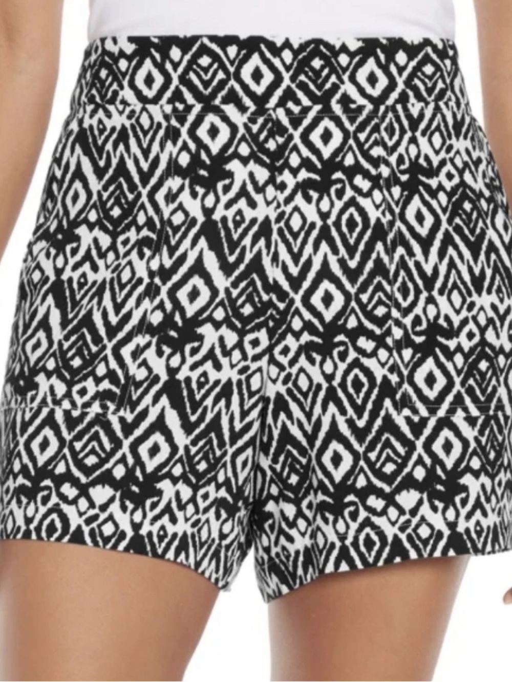 Wildfox Black and White geometric Print Shorts Size S